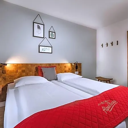 Lägenhetshotell Alpenparks - Gratis Thermeneintritt 4*